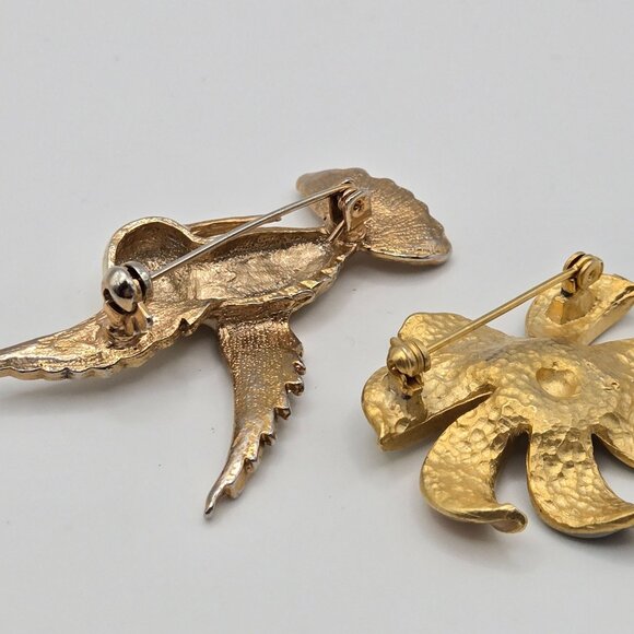 VTG 2PC Brooch Fairy Whimsy Spring Antique Look Marble Enamel Hummingbird Flower - Picture 8 of 12